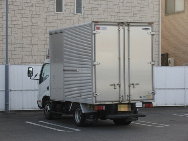 トヨタ ダイナ 小型 バン TKG-XZC605(8793) 4枚目