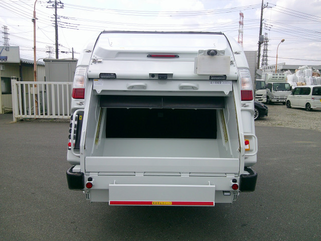 三菱ふそう キャンター 小型 塵芥車（プレス式） 2RG-FEAVO(107111) 12枚目