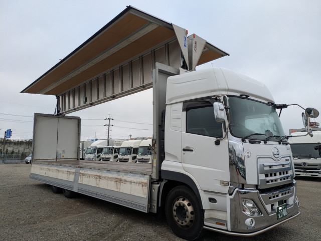 UDトラックス（日産） クオン 大型 ウィング 2PG-CD5CA(112983) 41枚目