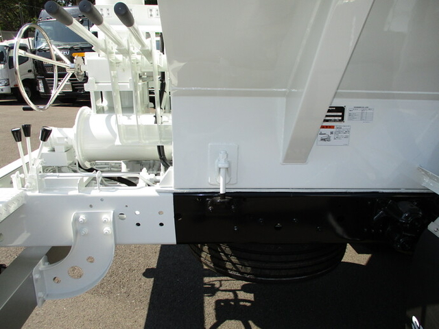 三菱ふそう ファイター 増トン その他 2KG-FK62FZ(9621) 17枚目