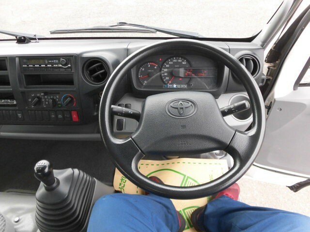 トヨタ トヨエース 小型 平ボディ TKG-XZU710(7173) 23枚目