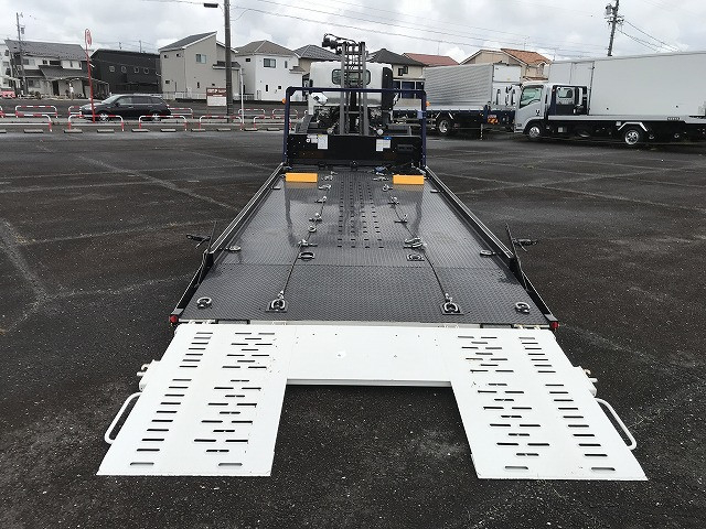 いすゞ エルフ 小型 キャリアカー 2TG-NPR88AM(111522) 5枚目