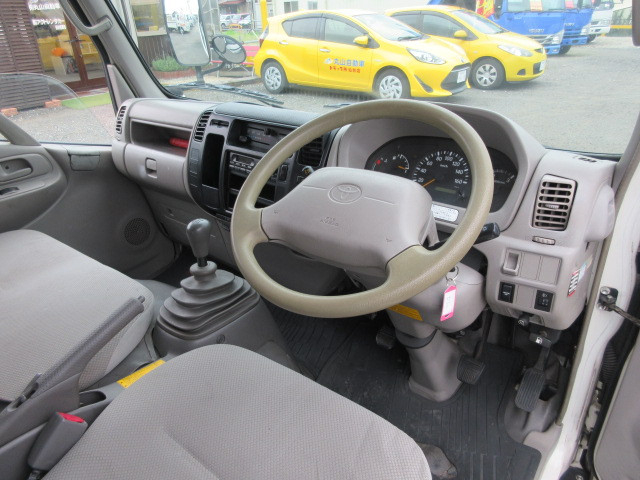 トヨタ ダイナ 小型 バン BDG-XZU508V(109087) 16枚目