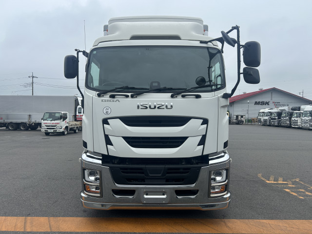 いすゞ ギガ 大型 冷蔵冷凍バン 2PG-CYJ77C(109421) 2枚目
