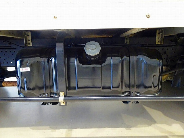 いすゞ エルフ 小型 バン TRG-NMR85AN(109721) 37枚目