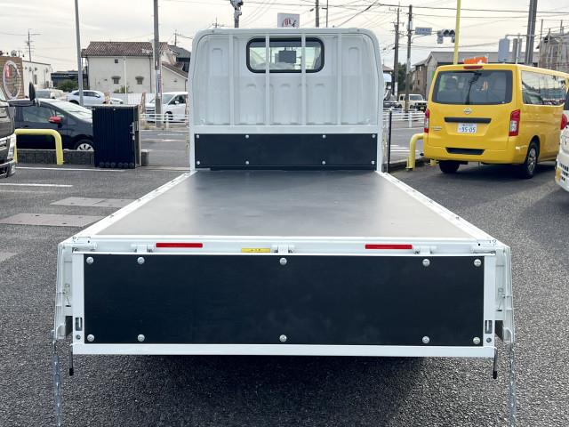 三菱ふそう キャンター 小型 平ボディ 2RG-FBA20(104808) 8枚目