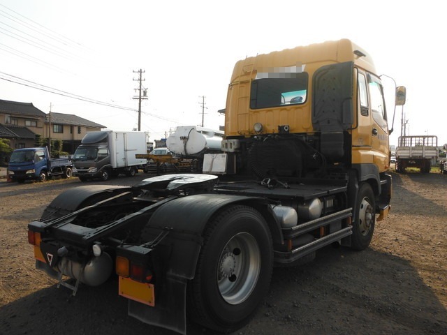 いすゞ ギガ 大型 トラクタ PJ-EXD52D6(3769) 4枚目