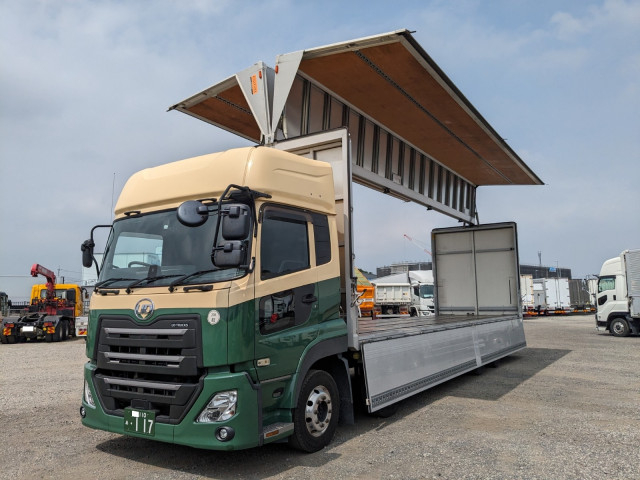 UDトラックス（日産） クオン 大型 ウィング 2PG-CG5CA(109883) 42枚目