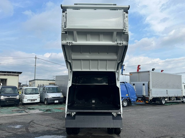 三菱ふそう キャンター 小型 塵芥車（プレス式） 2RG-FEAV0(112956) 11枚目