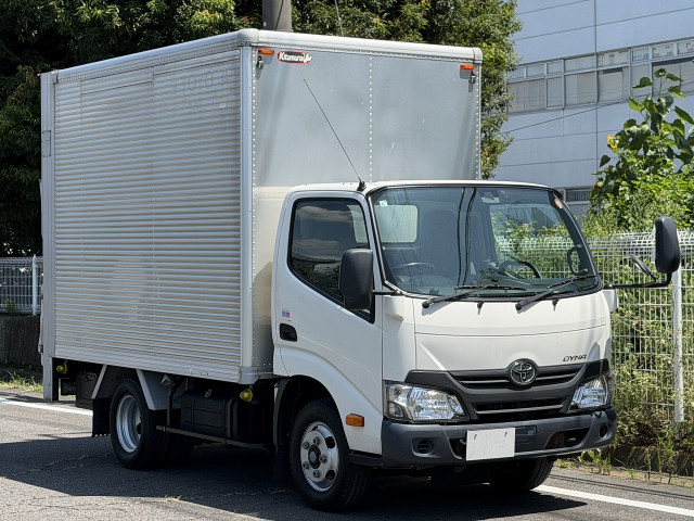 トヨタ ダイナ 小型 バン TPG-XZU605(109345) 2枚目