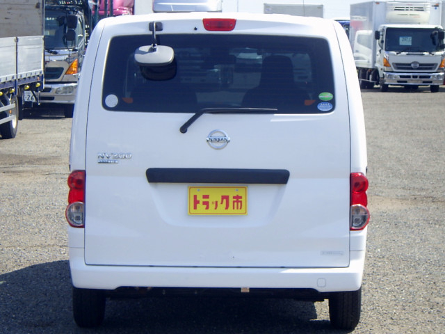 日産自動車 小型 バン DBF-VM20(110080) 6枚目