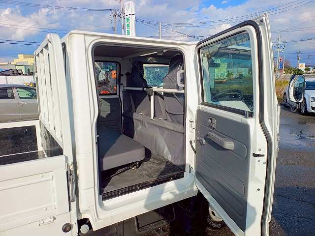 Isuzu elf Small Double cab TPG-NHS85A(97143) 49枚目