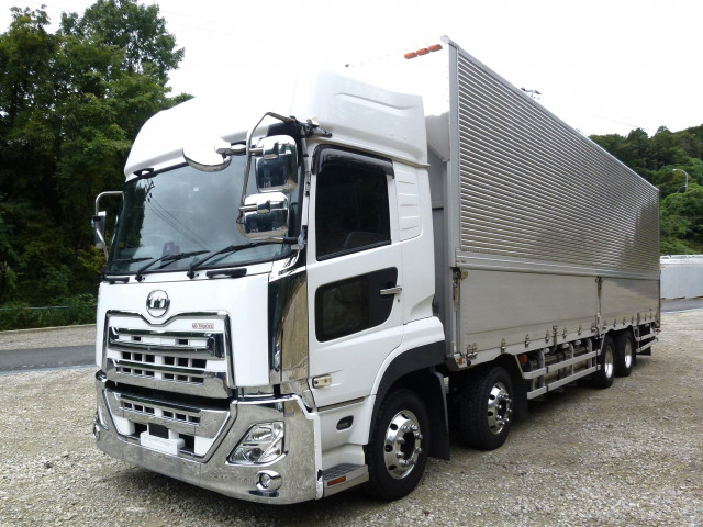 UDトラックス（日産） クオン 大型 ウィング 2RG-CG5FA(113976) 1枚目
