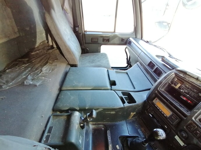 UDトラックス（日産） ビッグサム 大型 ウィング KL-CD48B(4826) 72枚目