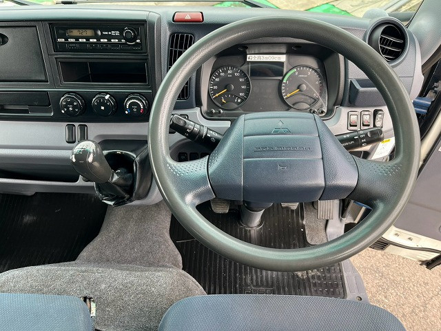 三菱ふそう キャンター 小型 バン TKG-FEA50(111988) 27枚目