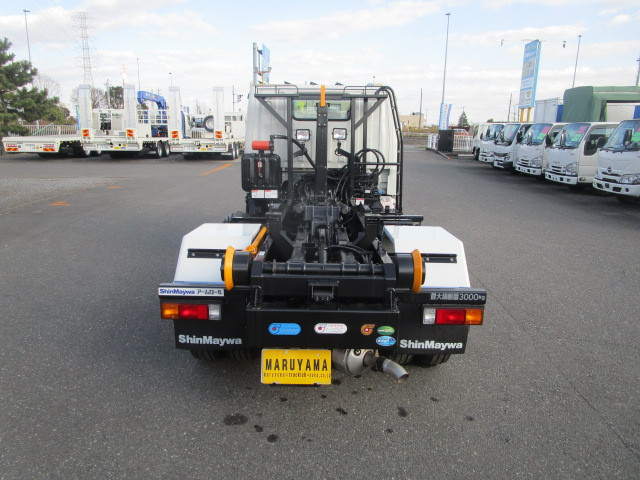 三菱ふそう キャンター 小型 コンテナ専用車 2RG-FBAV0(97404) 15枚目