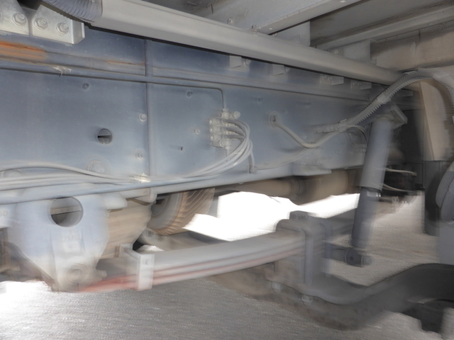 UDトラックス（日産） クオン 大型 ウィング PKG-CG4ZA(2353) 22枚目