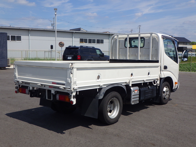 日野 デュトロ 小型 平ボディ 2RG-XZC605M(111054) 9枚目