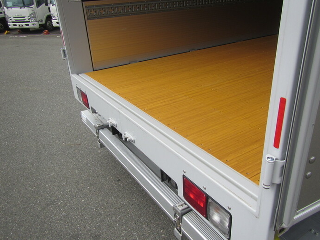日野 レンジャー 中型 ウィング 2KG-FD2ABA(9696) 3枚目