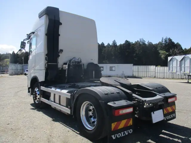 ボルボ 大型 トラクタ 2DG-KA2TEA2(106912) 7枚目