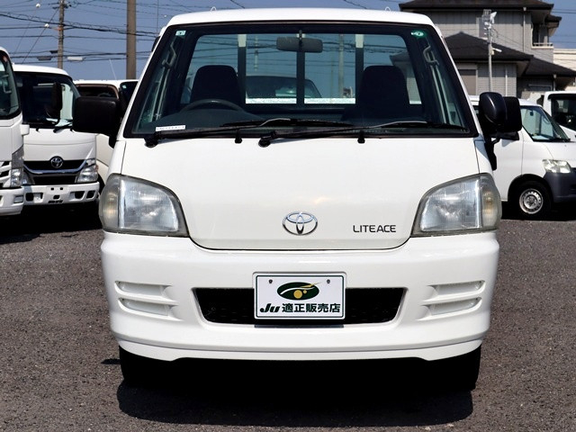 トヨタ ライトエース 小型 平ボディ GK-KM70(109215) 3枚目