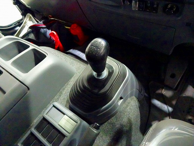 いすゞ フォワード 中型 ウィング TKG-FRR90T2(99759) 19枚目