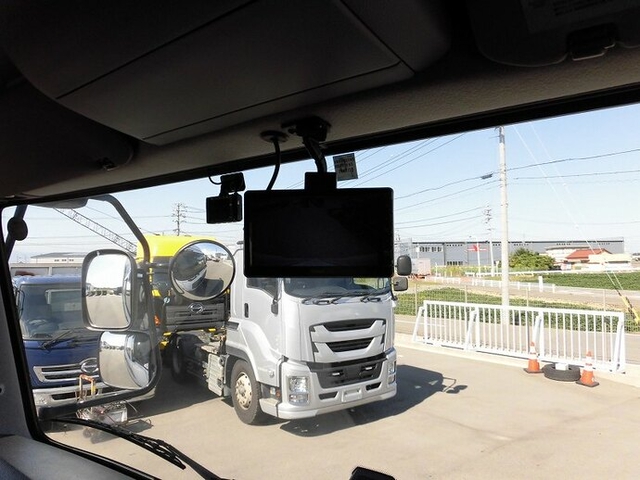 UDトラックス（日産） クオン 大型 ウィング 2PG-CD5CA(7465) 18枚目