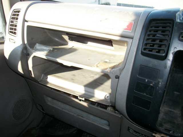 日野 デュトロ 小型 バン VF-XKU304E(37765) 10枚目