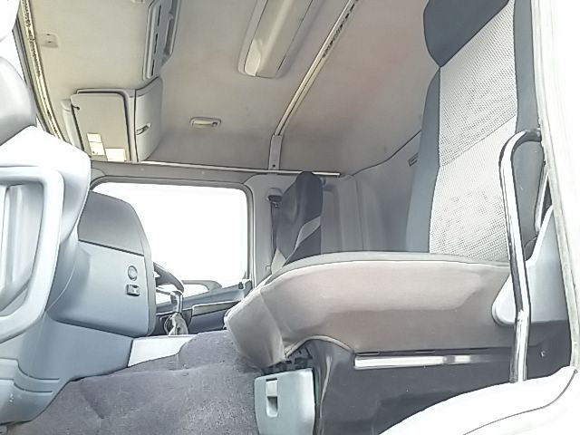 日野 プロフィア 大型 トラクタ ADG-SH1EDXG(9308) 49枚目