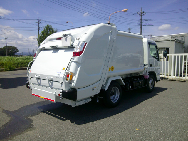 三菱ふそう キャンター 小型 塵芥車（プレス式） 2RG-FEAVO(108489) 5枚目