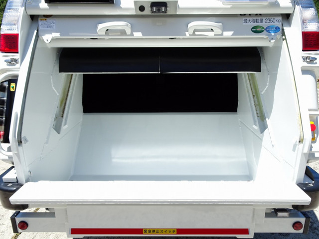 三菱ふそう キャンター 小型 塵芥車（プレス式） 2RG-FEAV0(113502) 11枚目
