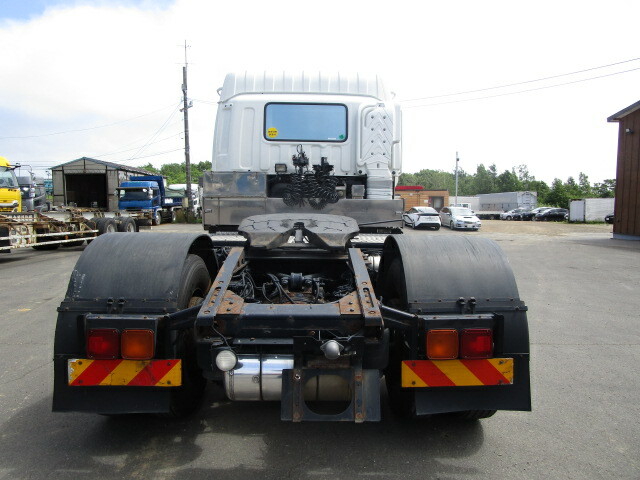 いすゞ ギガ 大型 トラクタ QKG-EXD52AE(32819) 6枚目