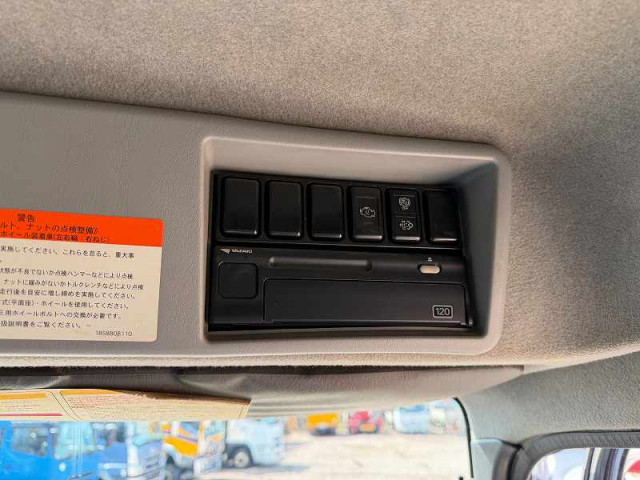 いすゞ ギガ 大型 土砂ダンプ QKG-CXZ77AT(102563) 48枚目