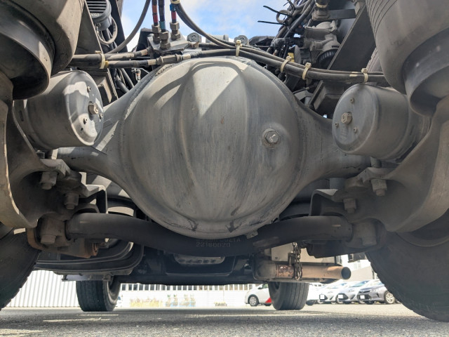 UDトラックス（日産） クオン 大型 トラクタ QKG-GK6XAB(112597) 22枚目