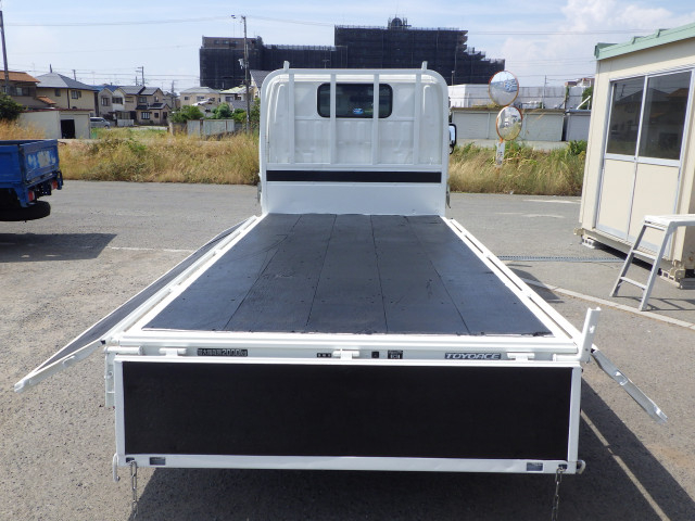 トヨタ トヨエース 小型 平ボディ 2RG-XZC605(110674) 23枚目