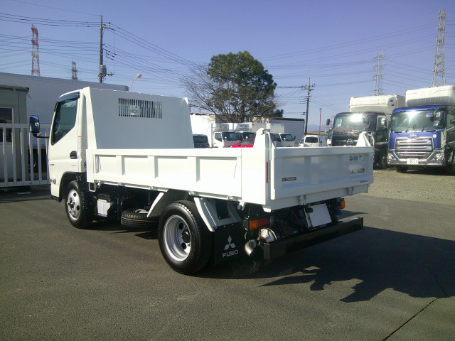 三菱ふそう キャンター 小型 土砂ダンプ 2RG-FBA60(102529) 8枚目