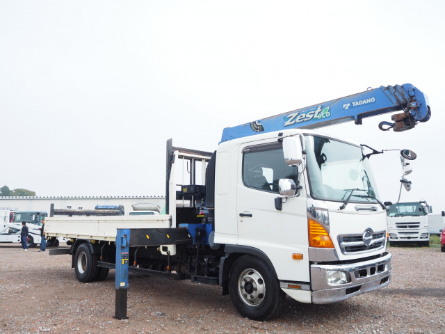 日野 レンジャー 中型 平ボディ（クレーン付） TKG-FD9JLAA(113843) 7枚目