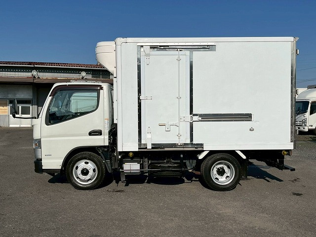 三菱ふそう キャンター 小型 冷蔵冷凍バン TPG-FBA50(98140) 9枚目