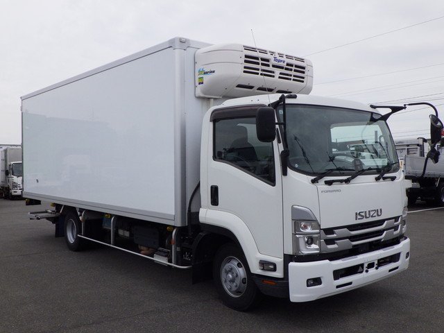 いすゞ - 中型 冷蔵冷凍バン 2PG-FRR90T2(107577) 2枚目