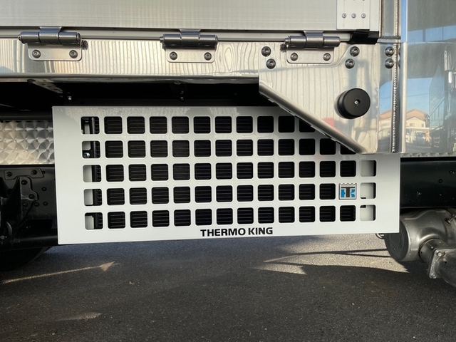 三菱ふそう ファイター 中型 冷蔵冷凍ウィング 2KG-FK62F(12695) 9枚目