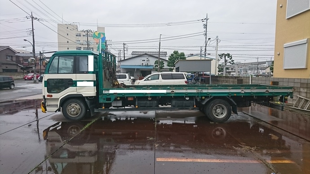UDトラックス（日産） コンドル 中型 平ボディ PB-MK36A(2134) 4枚目