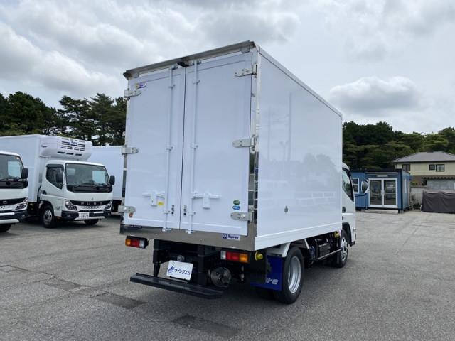 三菱ふそう キャンター 小型 冷蔵冷凍バン 2RG-FBAV0(111079) 6枚目