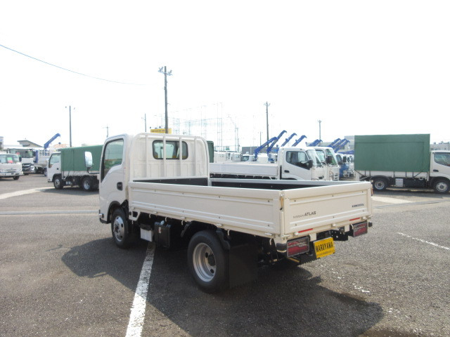 日産自動車 アトラス 小型 平ボディ 2WG-AJS88AF(108887) 3枚目