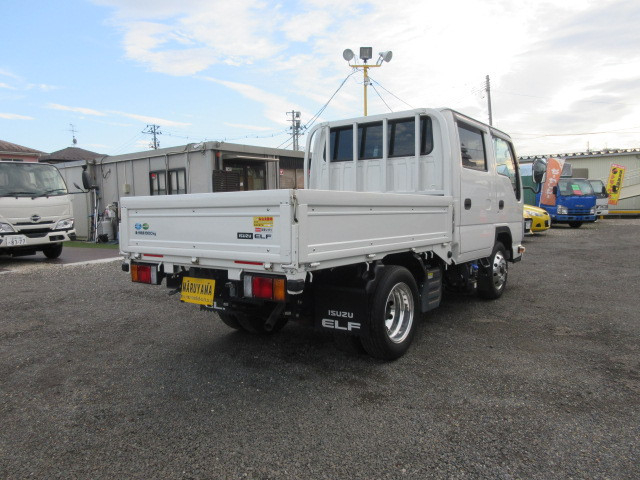 いすゞ エルフ 小型 Wキャブ 2RG-NJS88A(111653) 4枚目
