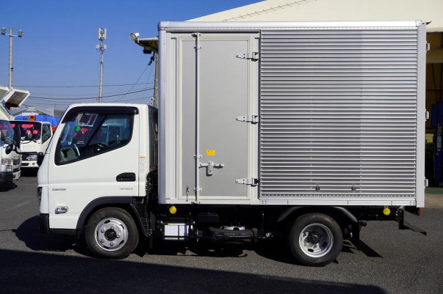 三菱ふそう キャンター 小型 バン 2RG-FBA20(110921) 3枚目