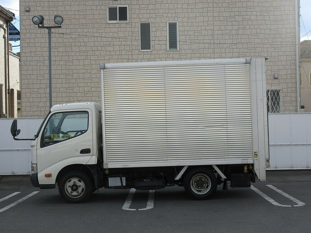 トヨタ ダイナ 小型 バン TKG-XZC605(9235) 6枚目