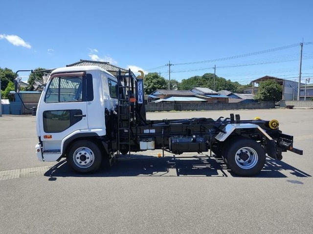 UDトラックス（日産） コンドル 中型 コンテナ専用車 PB-MK36A(12612) 5枚目