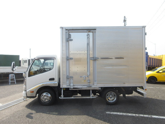 日野 デュトロ 小型 バン TKG-XZU605M(109767) 5枚目