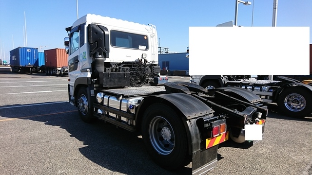 UDトラックス（日産） クオン 大型 トラクタ LKG-GK5XAB(2207) 3枚目