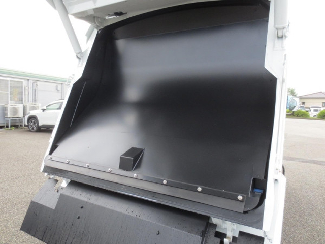 三菱ふそう キャンター 小型 塵芥車（プレス式） 2RG-FEAV0(113959) 11枚目